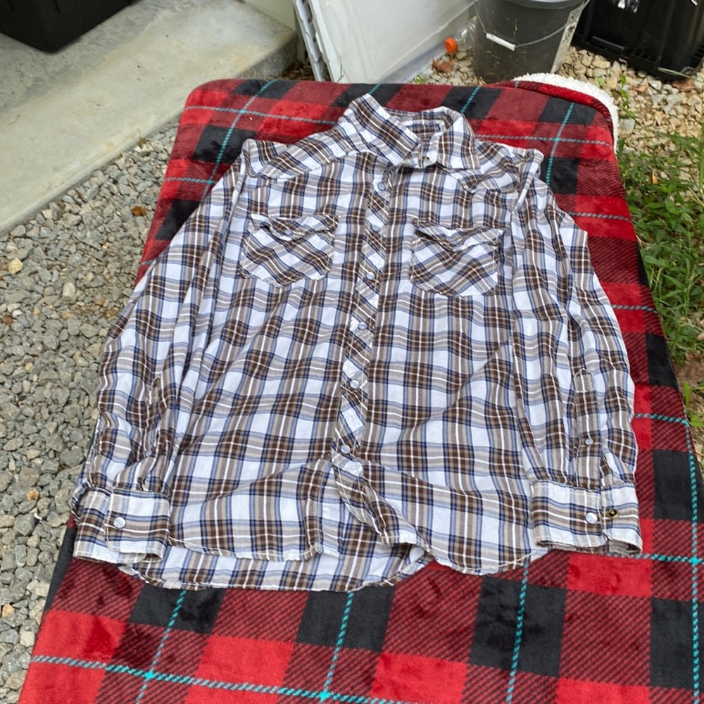 Old navy button down long sleeve shirt. #173